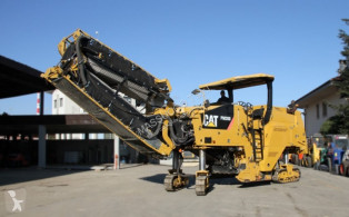 obras de carretera Caterpillar PM200