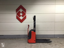 Linde L10 B Pedestrian pallet stacker