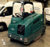 Tennant sweeper-road sweeper
