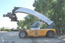 Liebherr Reach-Stacker