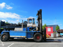carrelli elevatore grandi portate a forche Kalmar