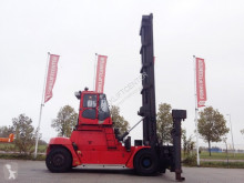 SMV containers handling heavy forklift
