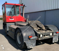 Kalmar handling tractor