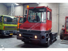 Kalmar handling tractor