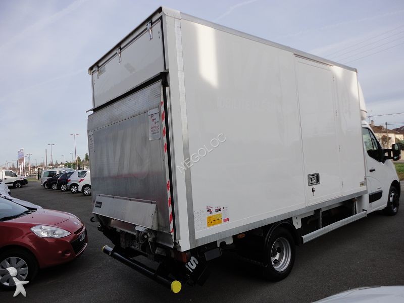 fourgon utilitaire occasion renault nc 2 3 dci 150 cv pack