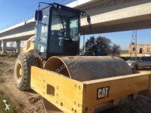 compactador monocilíndrico Caterpillar