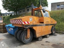 Caterpillar wheeled roller