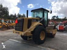 compactador misto Caterpillar