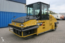 Caterpillar tandem roller