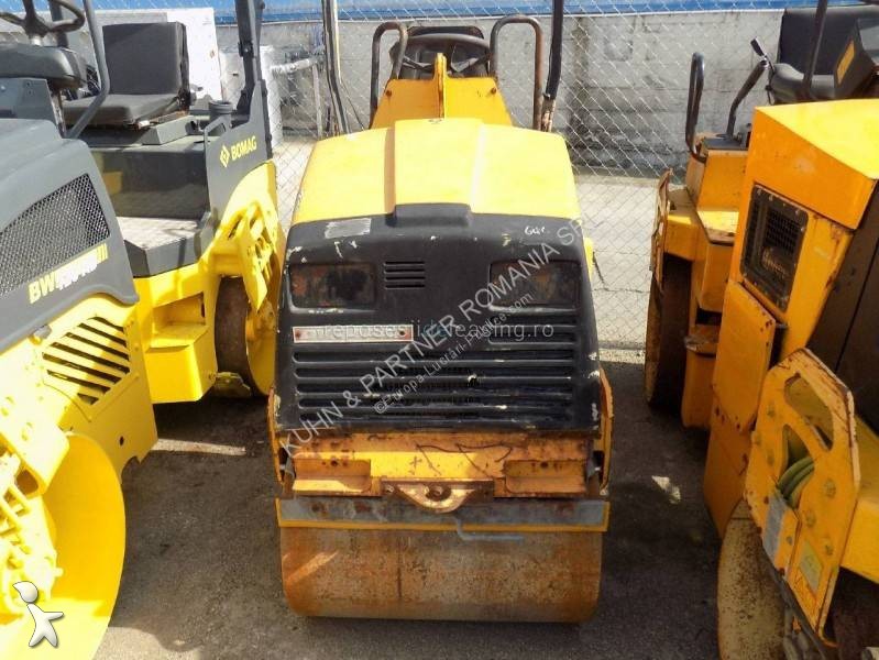 Vedeţi fotografiile Compactor Dynapac CC82