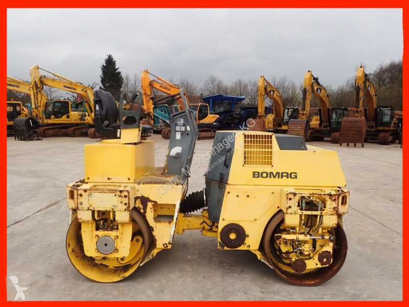 Vedeţi fotografiile Compactor Bomag BW 120 AD-2