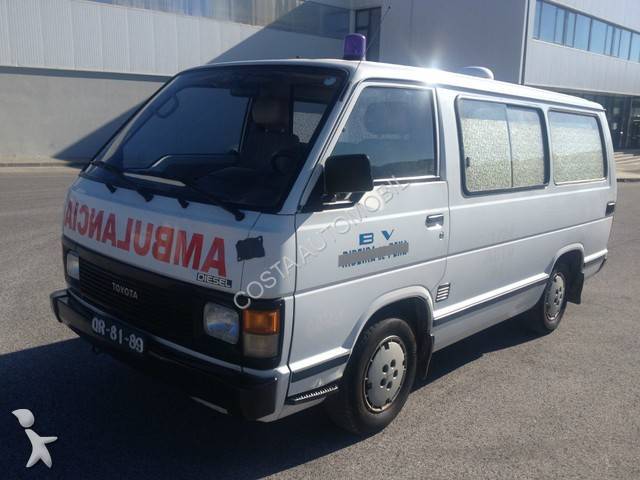  Ambulance  Toyota  Hiace  H12 4x2 occasion n 617512