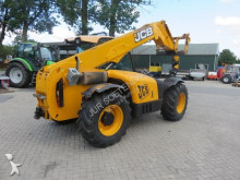 погрузчик с телескопической стрелой JCB