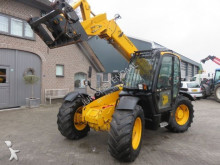погрузчик с телескопической стрелой JCB