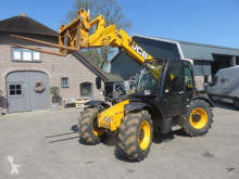chariot élévateur de chantier JCB