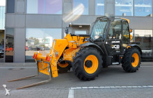 chariot élévateur de chantier JCB