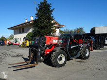 chariot élévateur de chantier Manitou