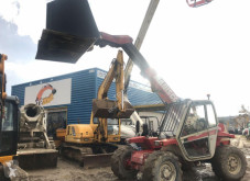 chariot élévateur de chantier Manitou