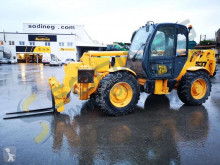 chariot élévateur de chantier JCB