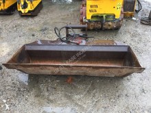 Lehnhoff tiltable ditch cleaning bucket
