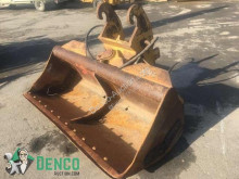 Verachtert tiltable ditch cleaning bucket