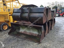 Caterpillar bucket