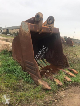 Case earthmoving bucket
