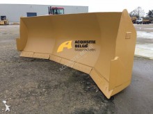 Caterpillar bulldozer blade